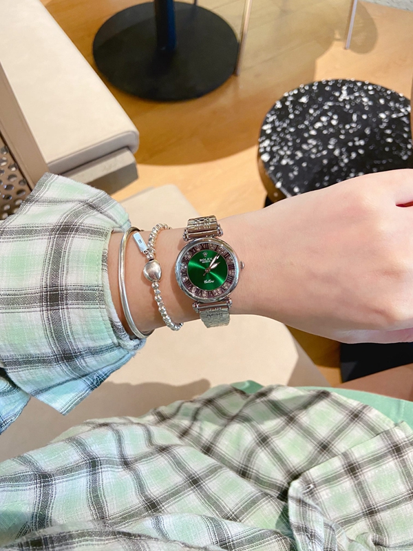 ブランド時計角部分ディテール